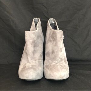 Colin Stuart ankle booties